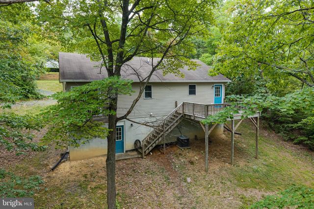 152 DEER PLACE CT, Strasburg, VA 22657