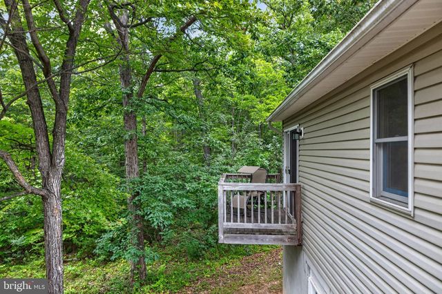 152 DEER PLACE CT, Strasburg, VA 22657