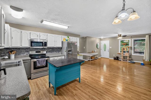 152 DEER PLACE CT, Strasburg, VA 22657