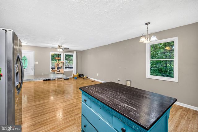 152 DEER PLACE CT, Strasburg, VA 22657