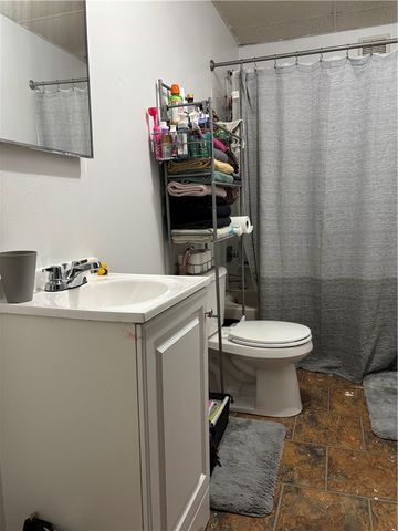 1010 Lincoln Avenue, Homewood Brushton, PA 15206