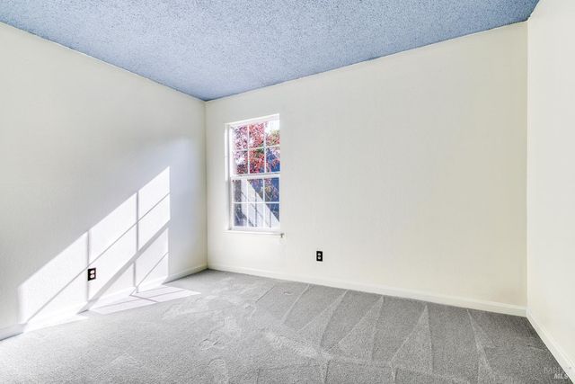 8356 Windmill Farms Dr, Cotati, CA 94931