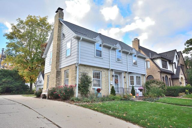 125 N 88th STREET, Wauwatosa, WI 53226
