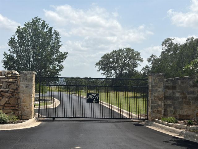 336 River Cliff Place, Spring Branch, TX 78070