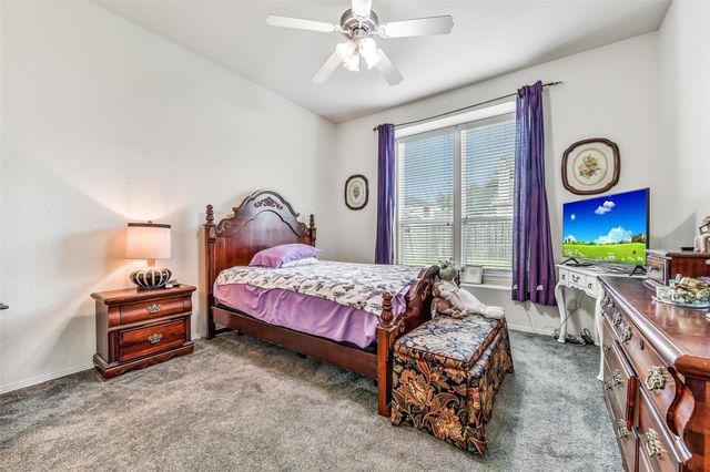 8002 Leaning Oak Drive, Texas City, TX 77591