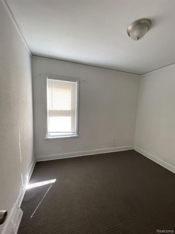 14560 Santa Rosa Drive, Detroit, MI 48238