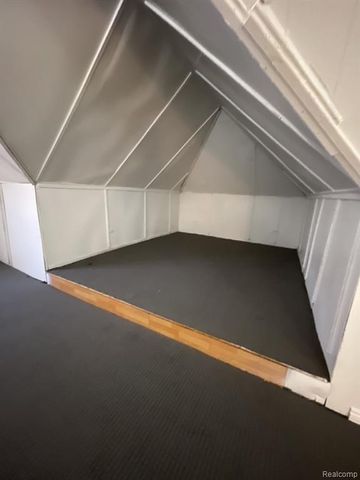 14560 Santa Rosa Drive, Detroit, MI 48238