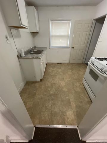 14560 Santa Rosa Drive, Detroit, MI 48238