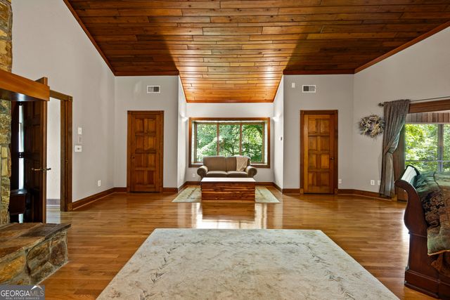 15 Red Bud Trail, Newnan, GA 30263