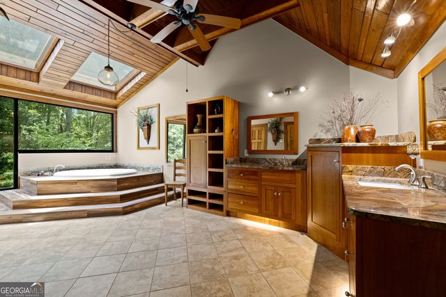 15 Red Bud Trail, Newnan, GA 30263