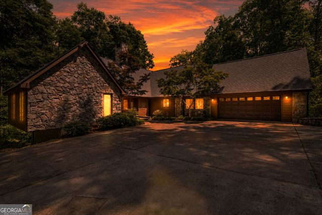 15 Red Bud Trail, Newnan, GA 30263