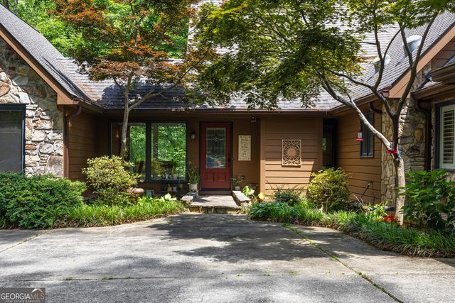 15 Red Bud Trail, Newnan, GA 30263