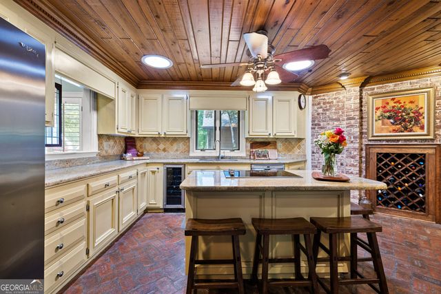 15 Red Bud Trail, Newnan, GA 30263
