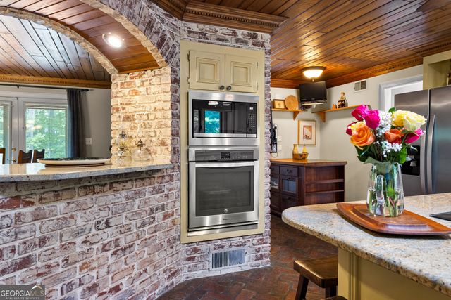 15 Red Bud Trail, Newnan, GA 30263