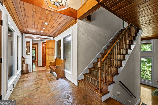 15 Red Bud Trail, Newnan, GA 30263