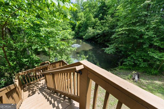 15 Red Bud Trail, Newnan, GA 30263