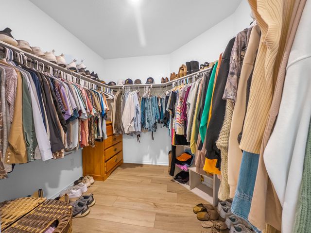 440 Sebring CIR, Hutto, TX 78634