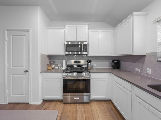 440 Sebring CIR, Hutto, TX 78634