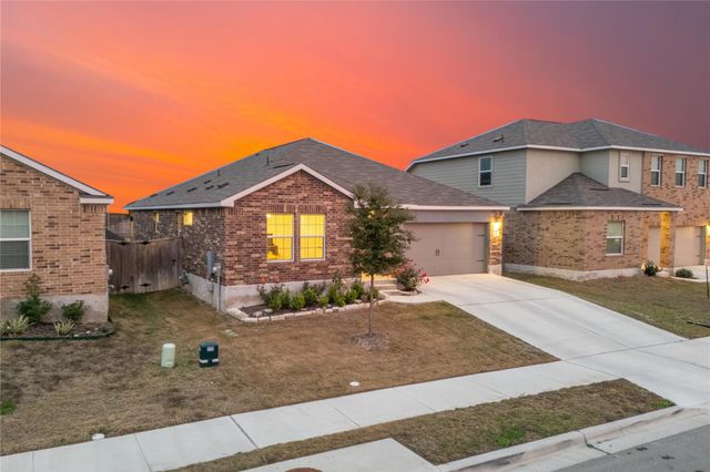 440 Sebring CIR, Hutto, TX 78634