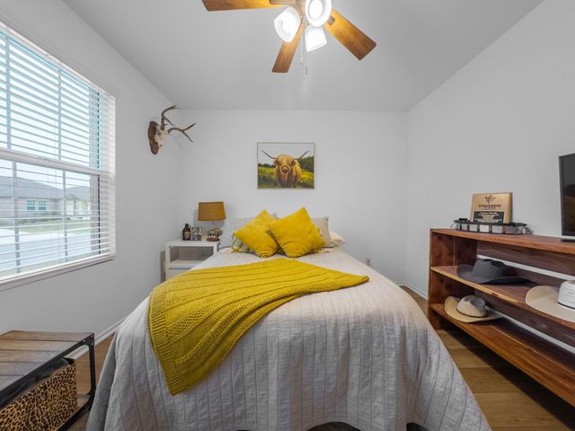 440 Sebring CIR, Hutto, TX 78634