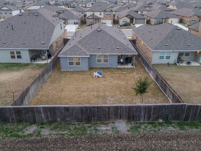 440 Sebring CIR, Hutto, TX 78634