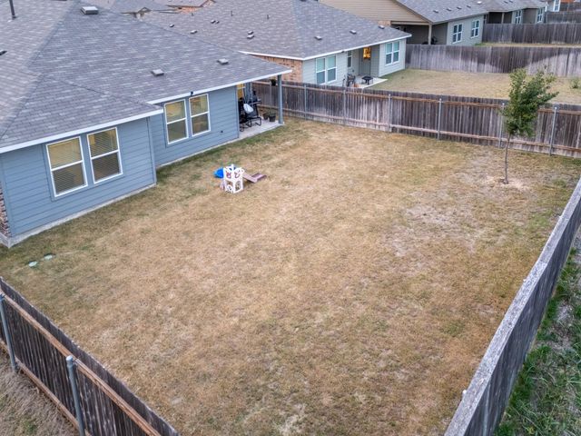 440 Sebring CIR, Hutto, TX 78634