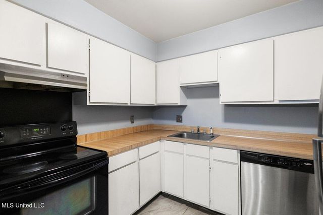 5155 Wayneland Drive, F6, Jackson, MS 39211