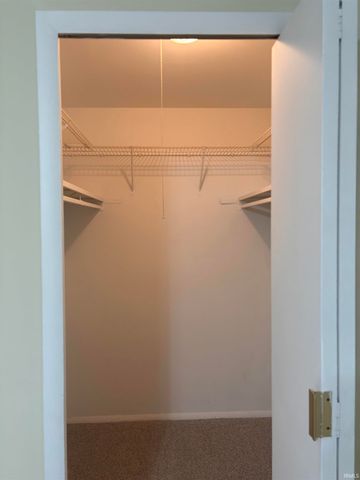 2937 Westbrook Dr Apt A220, Fort Wayne, IN 46805