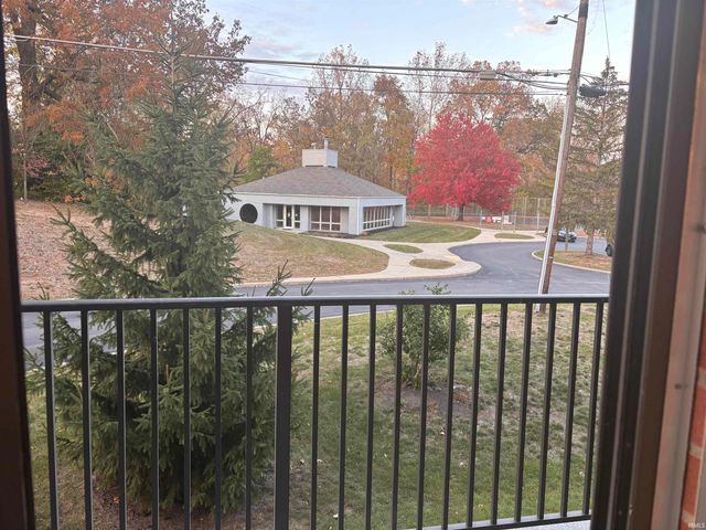 2937 Westbrook Dr Apt A220, Fort Wayne, IN 46805