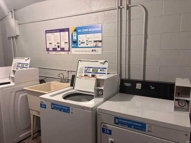 2937 Westbrook Dr Apt A220, Fort Wayne, IN 46805