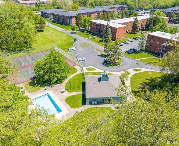 2937 Westbrook Dr Apt A220, Fort Wayne, IN 46805