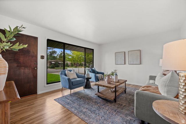 1082 N CAPISTRANO DR, Salt Lake City, UT 84116