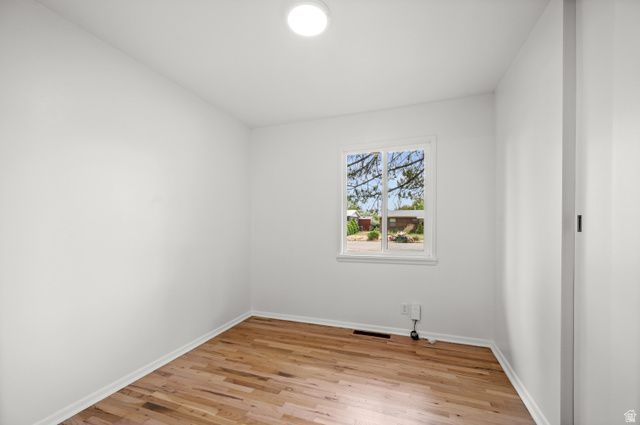 1082 N CAPISTRANO DR, Salt Lake City, UT 84116