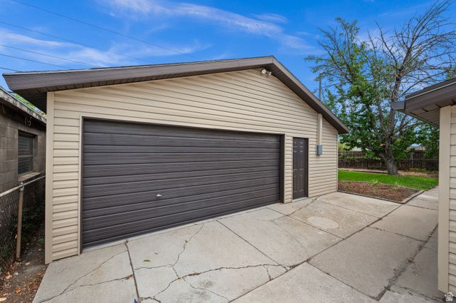 1082 N CAPISTRANO DR, Salt Lake City, UT 84116