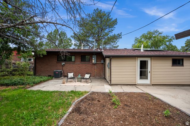 1082 N CAPISTRANO DR, Salt Lake City, UT 84116