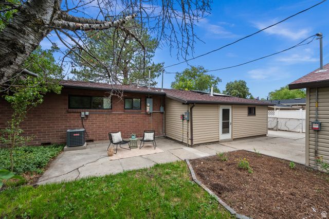 1082 N CAPISTRANO DR, Salt Lake City, UT 84116