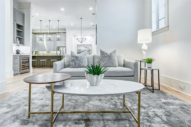 2122 Blalock Road B, Houston, TX 77080