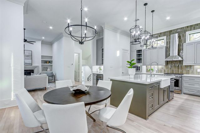 2122 Blalock Road B, Houston, TX 77080