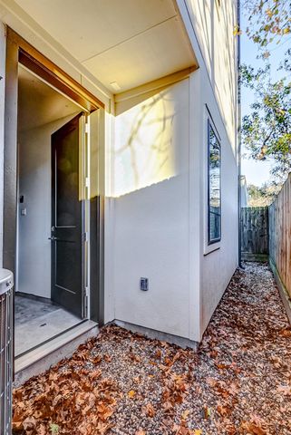 2122 Blalock Road B, Houston, TX 77080