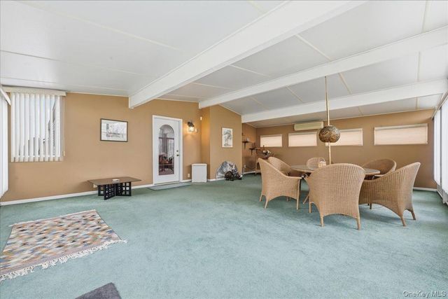 16 Seaway Drive, Copiague, NY 11726