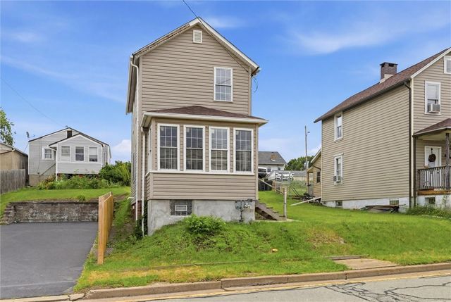 2212 Freeport Road, Harrison Twp, PA 15065