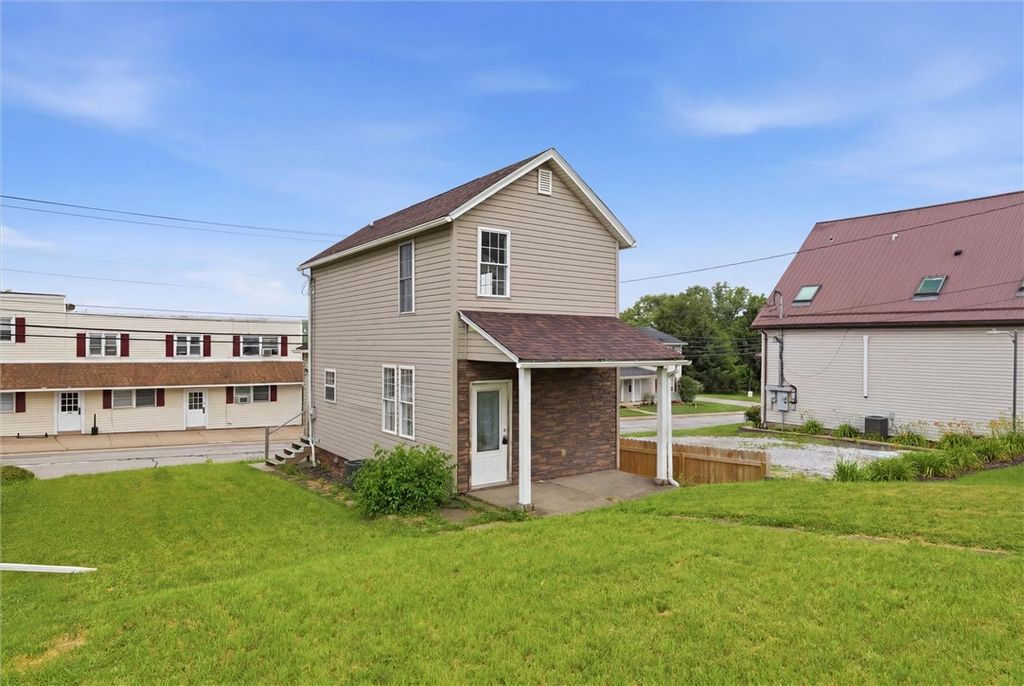 2212 Freeport Road, Harrison Twp, PA 15065
