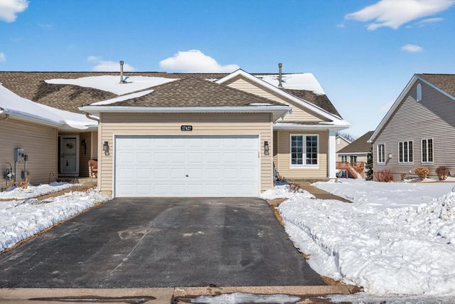 17427 Deerfield Drive SE, Prior Lake, MN 55372