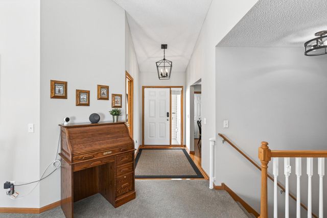 17427 Deerfield Drive SE, Prior Lake, MN 55372