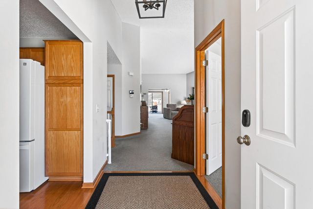 17427 Deerfield Drive SE, Prior Lake, MN 55372