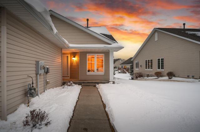 17427 Deerfield Drive SE, Prior Lake, MN 55372