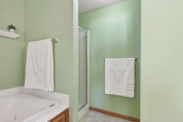 17427 Deerfield Drive SE, Prior Lake, MN 55372