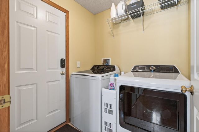 17427 Deerfield Drive SE, Prior Lake, MN 55372