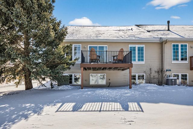 17427 Deerfield Drive SE, Prior Lake, MN 55372