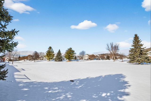 17427 Deerfield Drive SE, Prior Lake, MN 55372